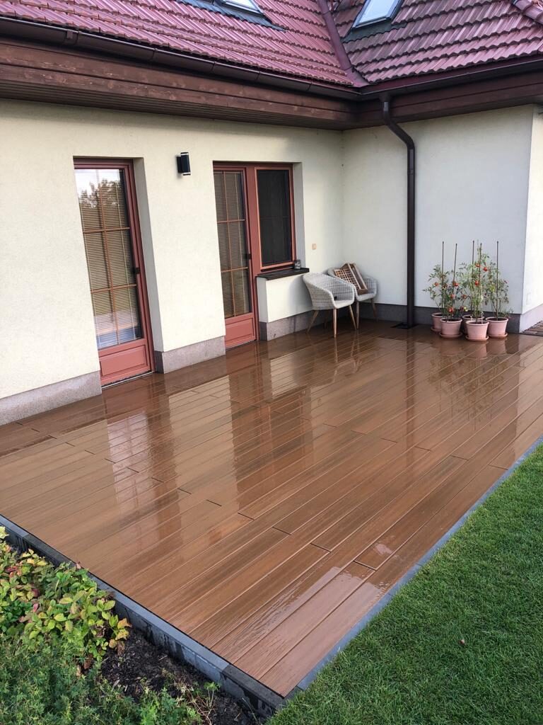 Dřevěná terasa — realizace